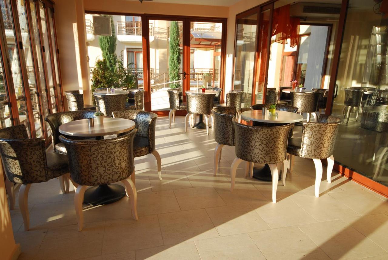 4 Epoxes Hotel Spa Káto Loutrákion Buitenkant foto
